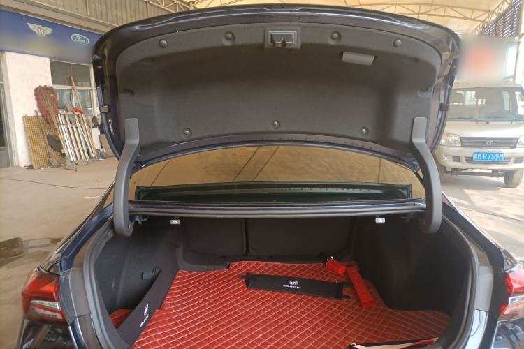Used Buick LaCrosse 2022 552T Luxury Version Trunk