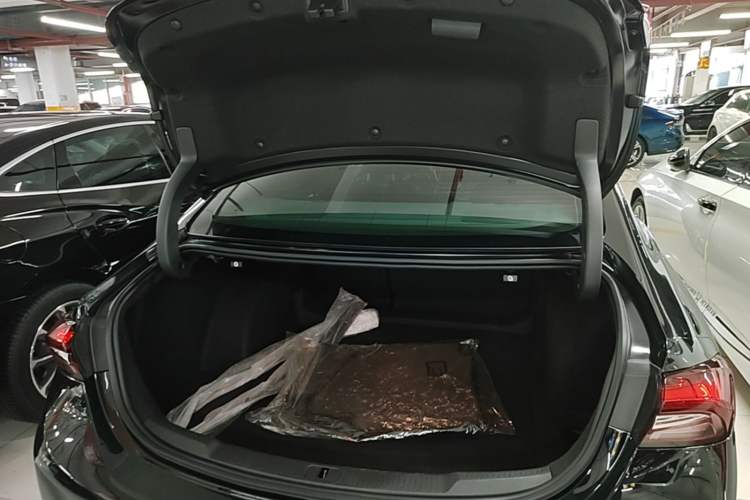 Used Buick LaCrosse 2022 652T Luxury Version Trunk