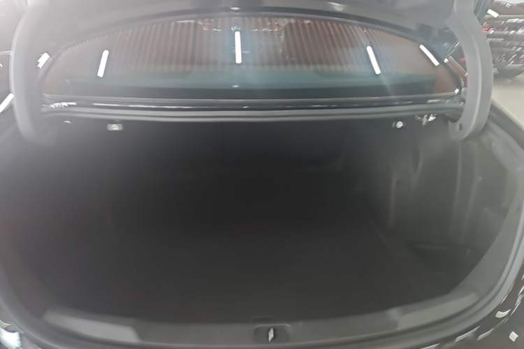 Used Buick LaCrosse 2022 652T Luxury Version Trunk