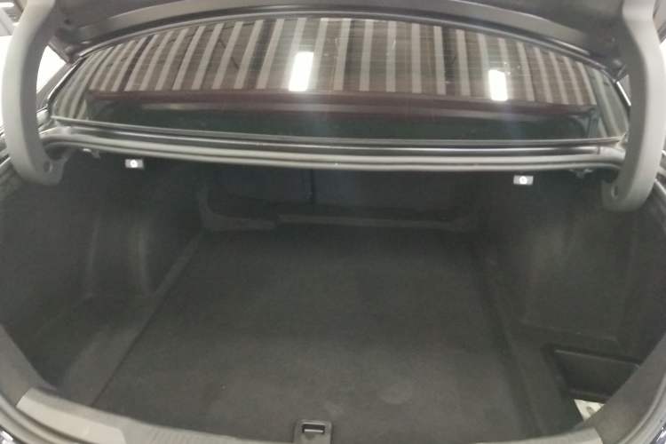 Used Buick LaCrosse 2022 552T Luxury Version Trunk
