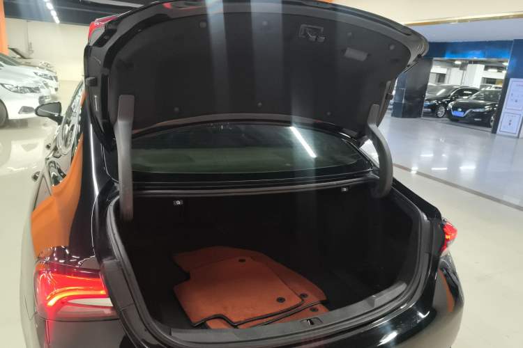 Used Buick LaCrosse 2022 652T Luxury Version Trunk