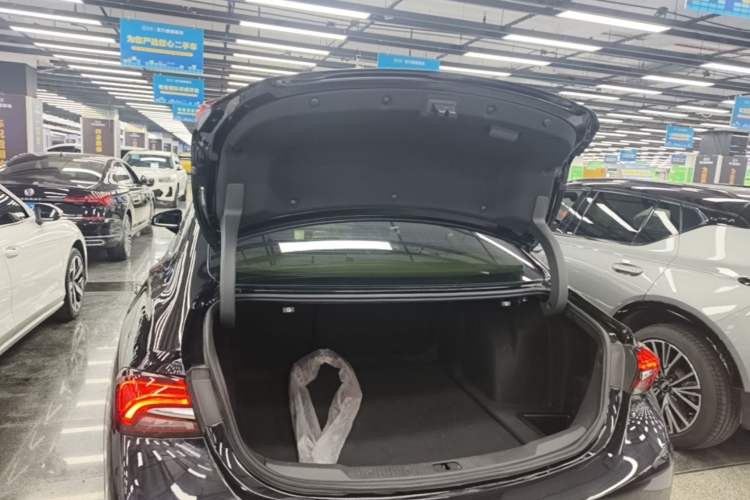 Used Buick LaCrosse 2022 552T Luxury Version Trunk