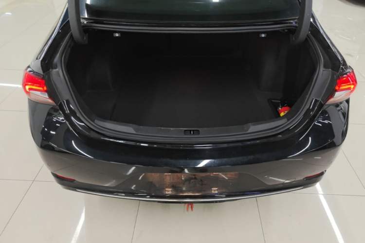 Used Buick LaCrosse 2022 552T Luxury Version Trunk