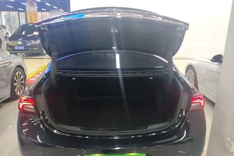 Used Buick LaCrosse 2022 552T Luxury Version Trunk