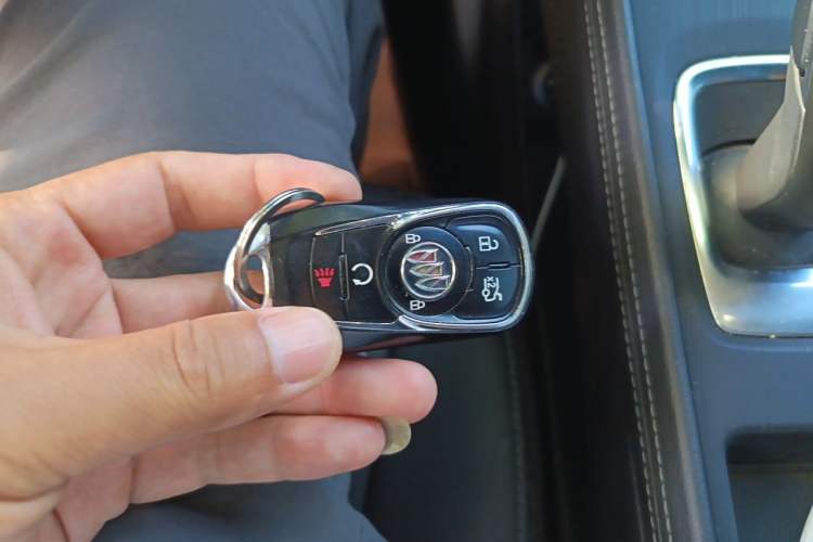 Used Buick LaCrosse 2022 652T Luxury Version Vehicle Key