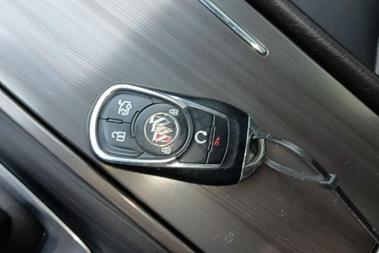 Used Buick LaCrosse 2022 652T Luxury Version Vehicle Key
