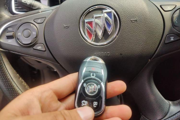 Used Buick LaCrosse 2022 552T Luxury Version Vehicle Key
