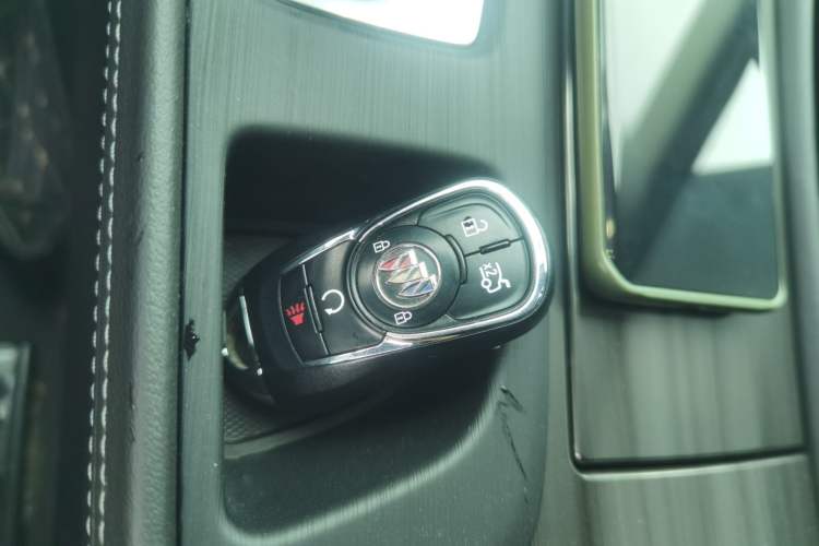Used Buick LaCrosse 2022 652T Luxury Version Vehicle Key