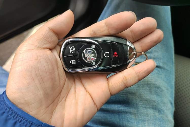Used Buick LaCrosse 2022 652T Luxury Version Vehicle Key