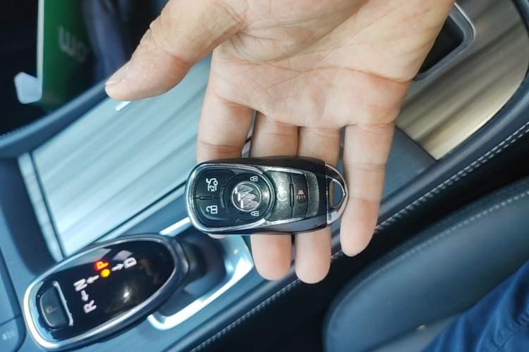 Used Buick LaCrosse 2022 552T Luxury Version Vehicle Key