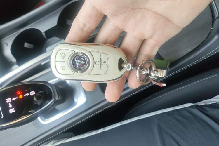 Used Buick LaCrosse 2022 652T Luxury Version Vehicle Key