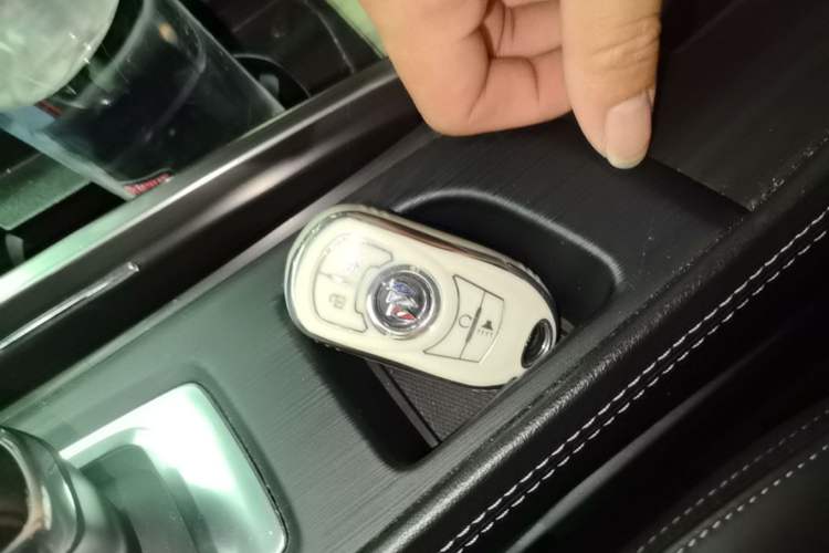 Used Buick LaCrosse 2022 552T Luxury Version Vehicle Key