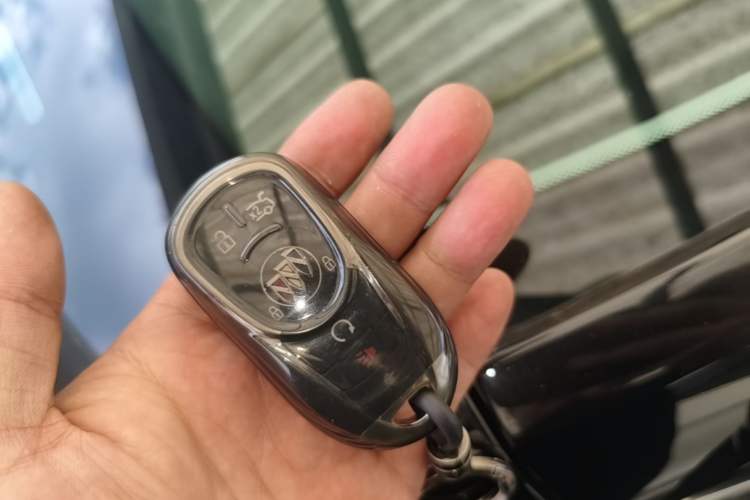 Used Buick LaCrosse 2022 652T Luxury Version Vehicle Key