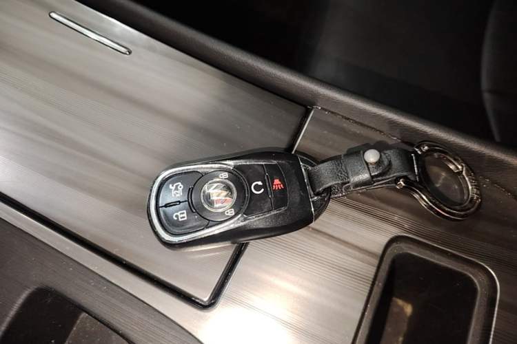 Used Buick LaCrosse 2022 552T Luxury Version Vehicle Key