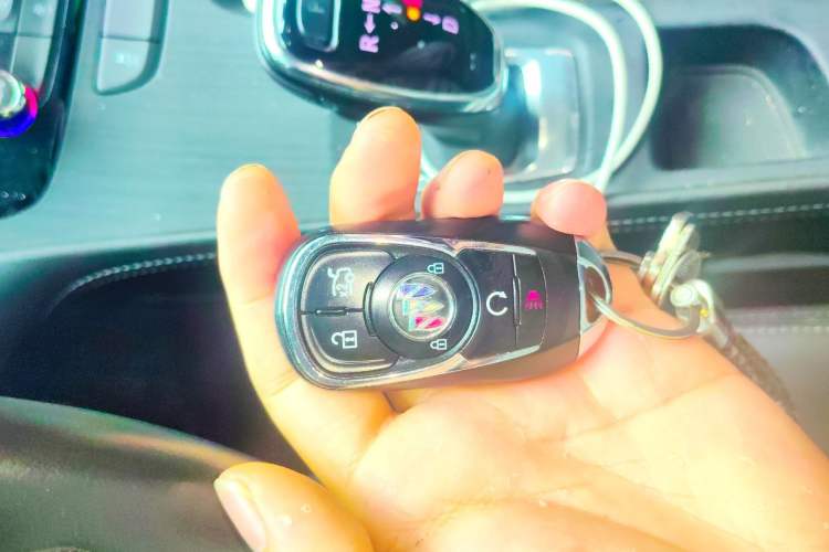 Used Buick LaCrosse 2022 552T Luxury Version Vehicle Key