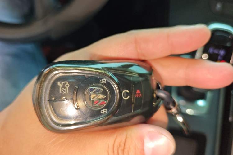 Used Buick LaCrosse 2022 552T Luxury Version Vehicle Key