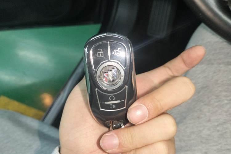 Used Buick LaCrosse 2022 652T Luxury Version Vehicle Key
