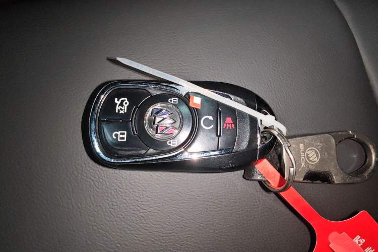 Used Buick LaCrosse 2022 652T Luxury Version Vehicle Key