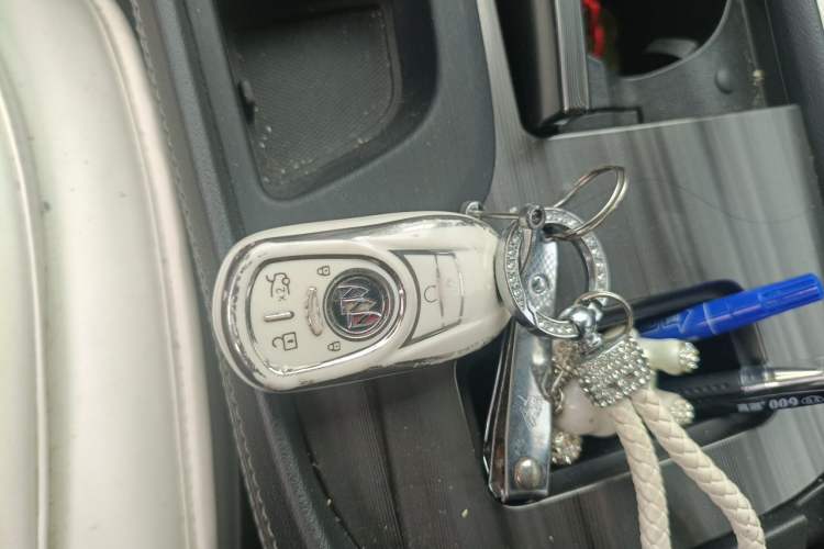 Used Buick LaCrosse 2022 652T Luxury Version Vehicle Key