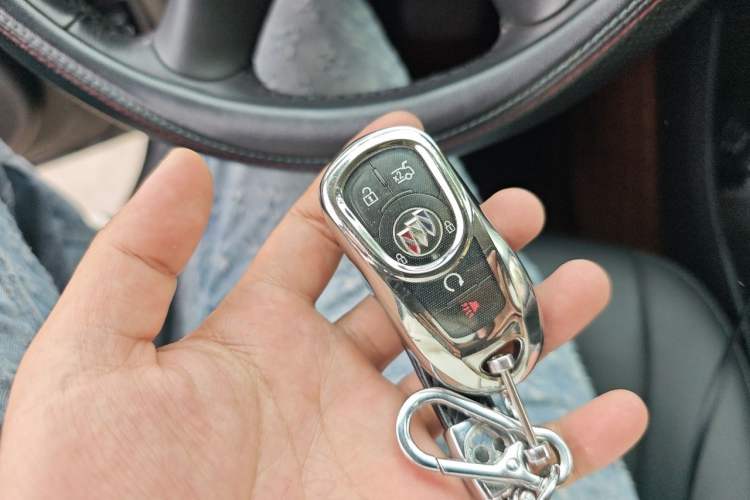 Used Buick LaCrosse 2022 652T Luxury Version Vehicle Key