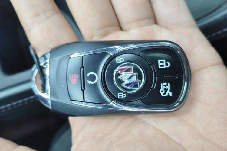 Used Buick LaCrosse 2022 652T Luxury Version Vehicle Key