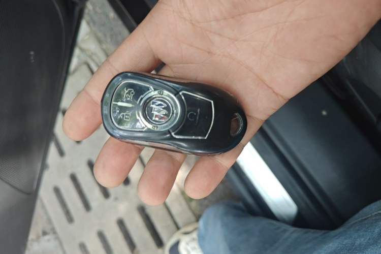 Used Buick LaCrosse 2022 652T Luxury Version Vehicle Key