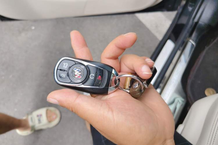 Used Buick LaCrosse 2022 Avenir Avia First Edition Vehicle Key