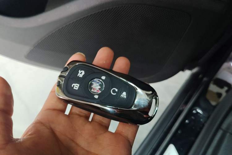 Used Buick LaCrosse 2022 652T Luxury Version Vehicle Key
