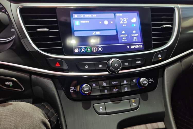 Used Buick LaCrosse 2022 552T Luxury Version Audio And AC Panel