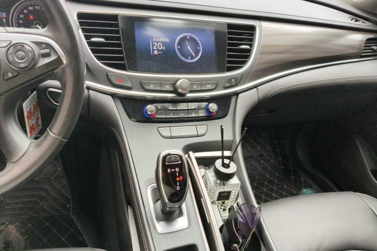 Used Buick LaCrosse 2022 652T Luxury Version Audio And AC Panel