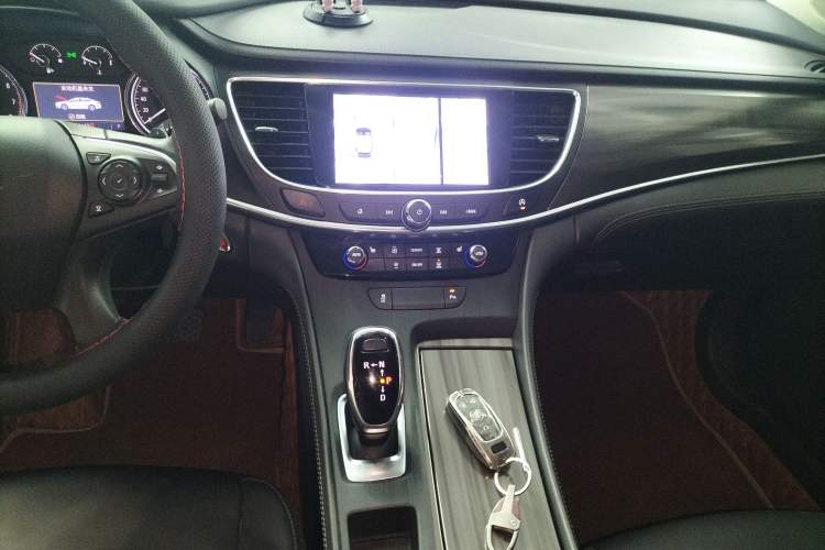 Used Buick LaCrosse 2022 552T Luxury Version Audio And AC Panel
