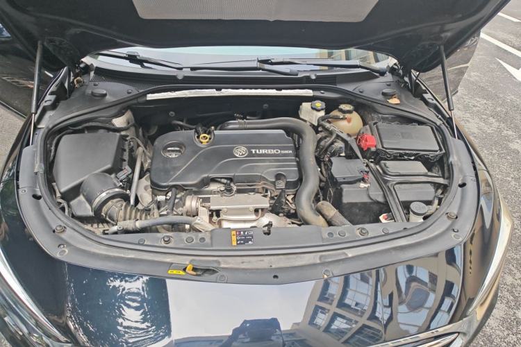 Used Buick LaCrosse 2022 552T Luxury Version Engine Bay