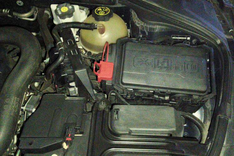Used Buick LaCrosse 2022 552T Luxury Version Engine Bay Left
