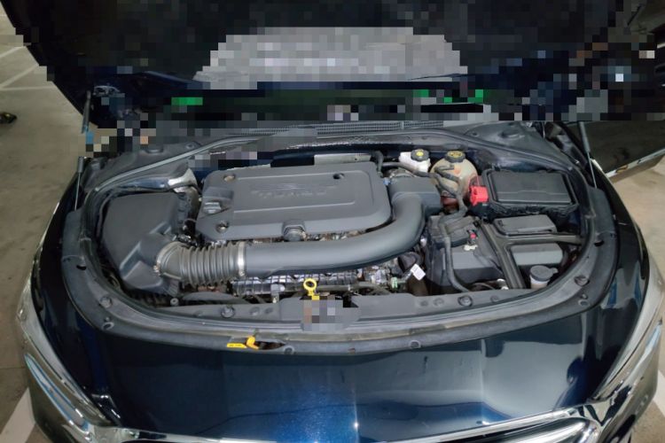 Used Buick LaCrosse 2022 652T Luxury Version Engine Bay