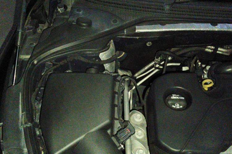 Used Buick LaCrosse 2022 552T Luxury Version Engine Bay Right