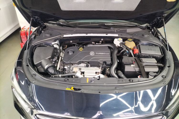 Used Buick LaCrosse 2022 552T Luxury Version Engine Bay
