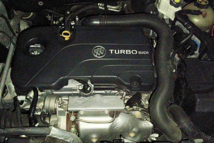 Used Buick LaCrosse 2022 552T Luxury Version Engine Bay