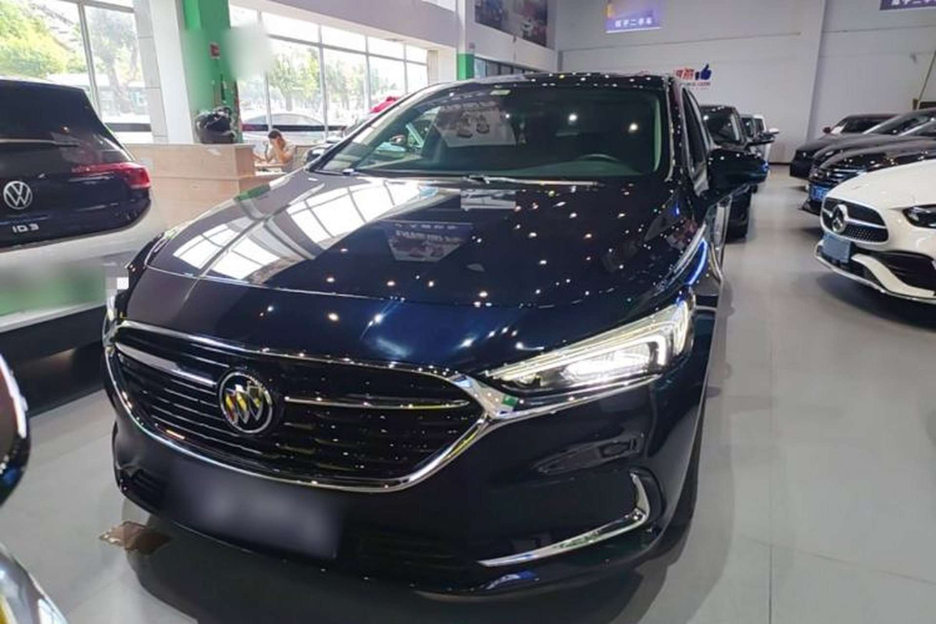 Used Buick LaCrosse 2022 652T Luxury Version Front
