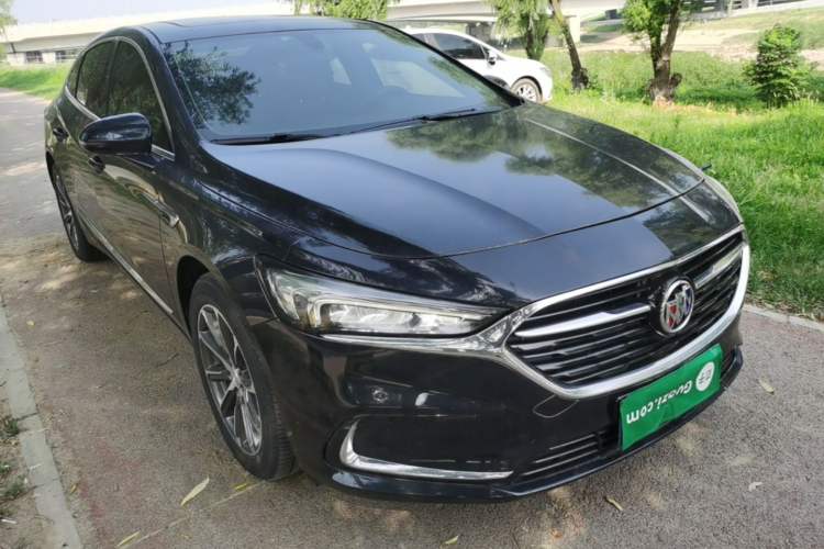 Used Buick LaCrosse 2022 652T Luxury Version Front Right 45 Deg