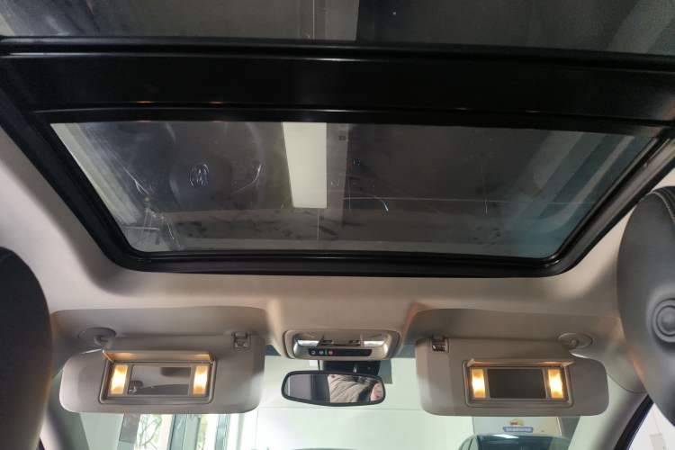 Used Buick LaCrosse 2022 552T Luxury Version Headliner