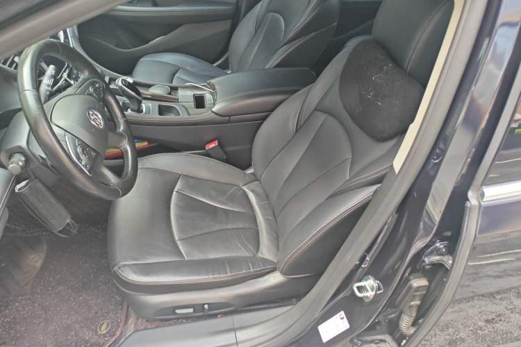 Used Buick LaCrosse 2022 552T Luxury Version Left Front Seat