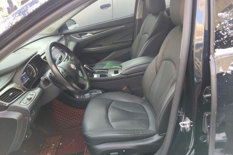 Used Buick LaCrosse 2022 652T Luxury Version Left Front Seat