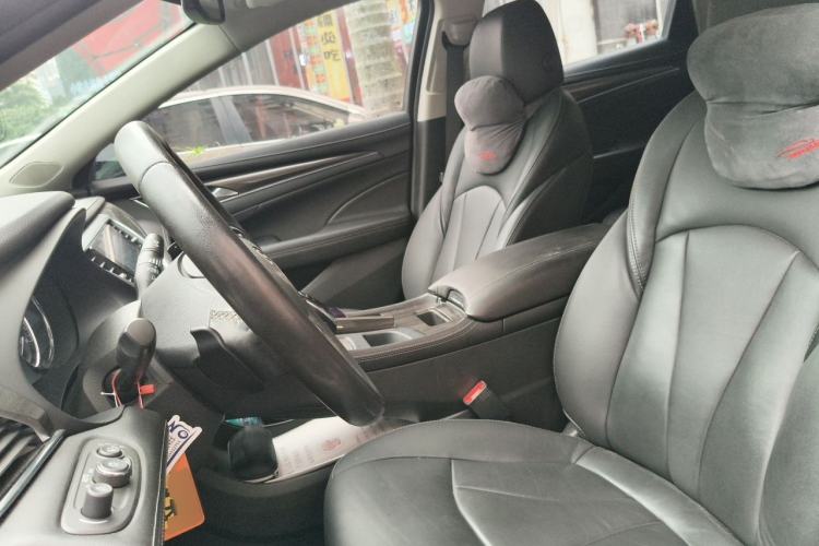 Used Buick LaCrosse 2022 652T Luxury Version Left Front Seat