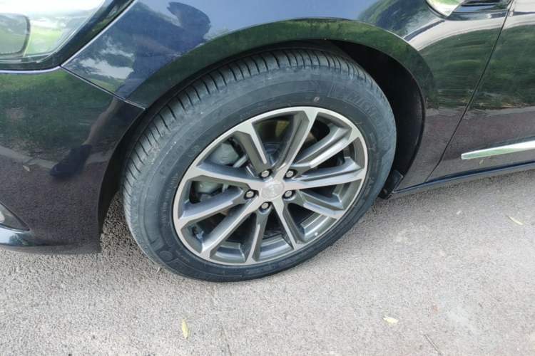 Used Buick LaCrosse 2022 652T Luxury Version Left Front Wheel Hub