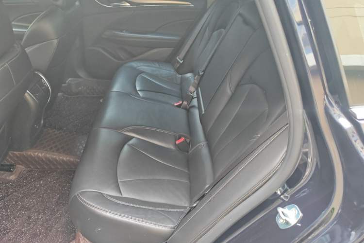 Used Buick LaCrosse 2022 552T Luxury Version Left Rear Seat