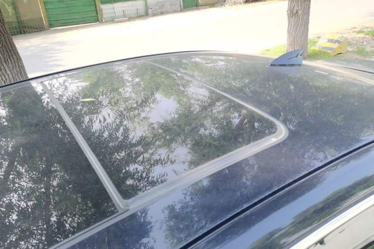 Used Buick LaCrosse 2022 652T Luxury Version Roof