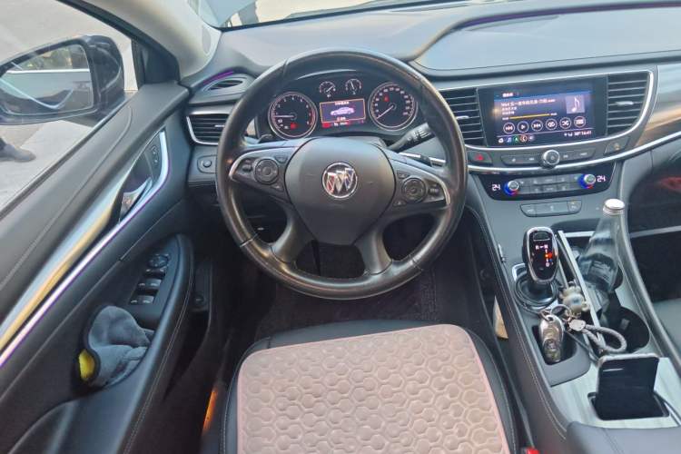 Used Buick LaCrosse 2022 652T Luxury Version Steering Wheel