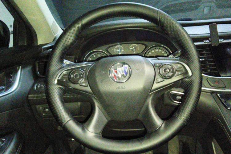 Used Buick LaCrosse 2022 552T Luxury Version Steering Wheel