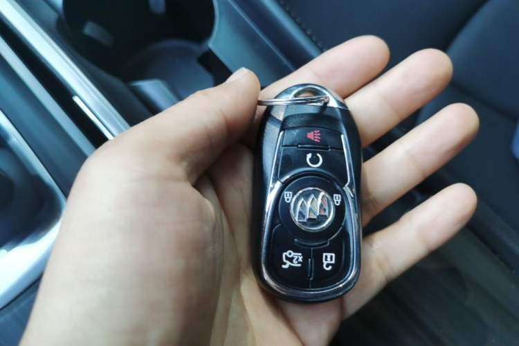 Used Buick LaCrosse 2022 652T Luxury Version Vehicle Key