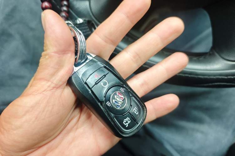 Used Buick LaCrosse 2022 652T Luxury Version Vehicle Key